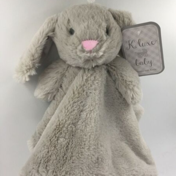 k luxe baby blanket with rattle